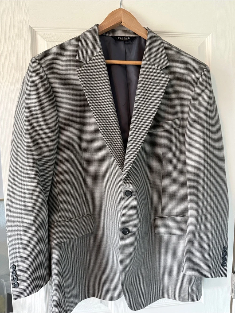 Jos. A. Bank Black and Gray Glen Plaid Sport Coat